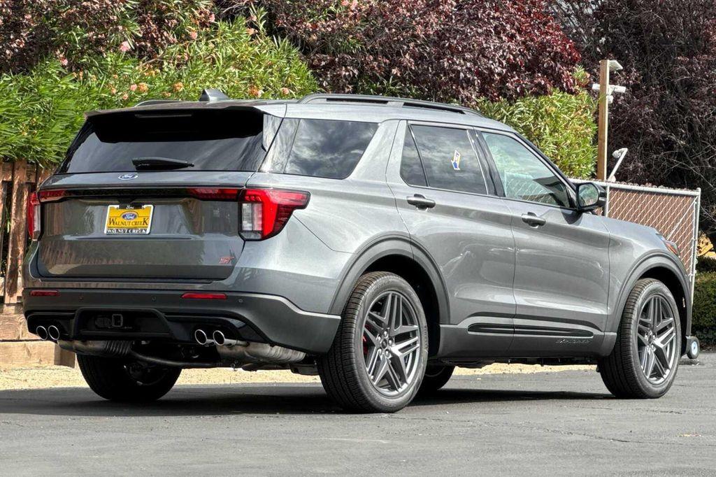 new 2025 Ford Explorer car, priced at $62,355
