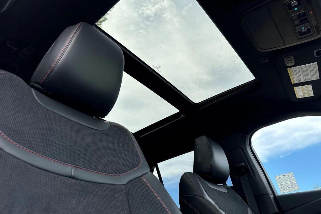 new 2025 Ford Explorer car, priced at $60,025