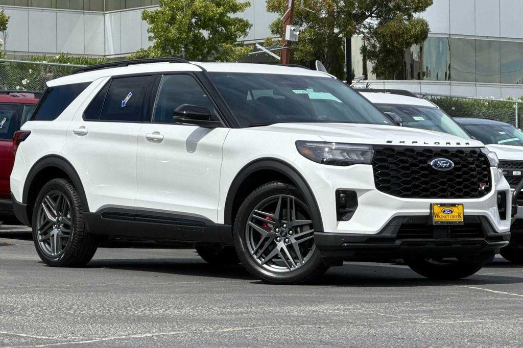 new 2025 Ford Explorer car, priced at $60,025