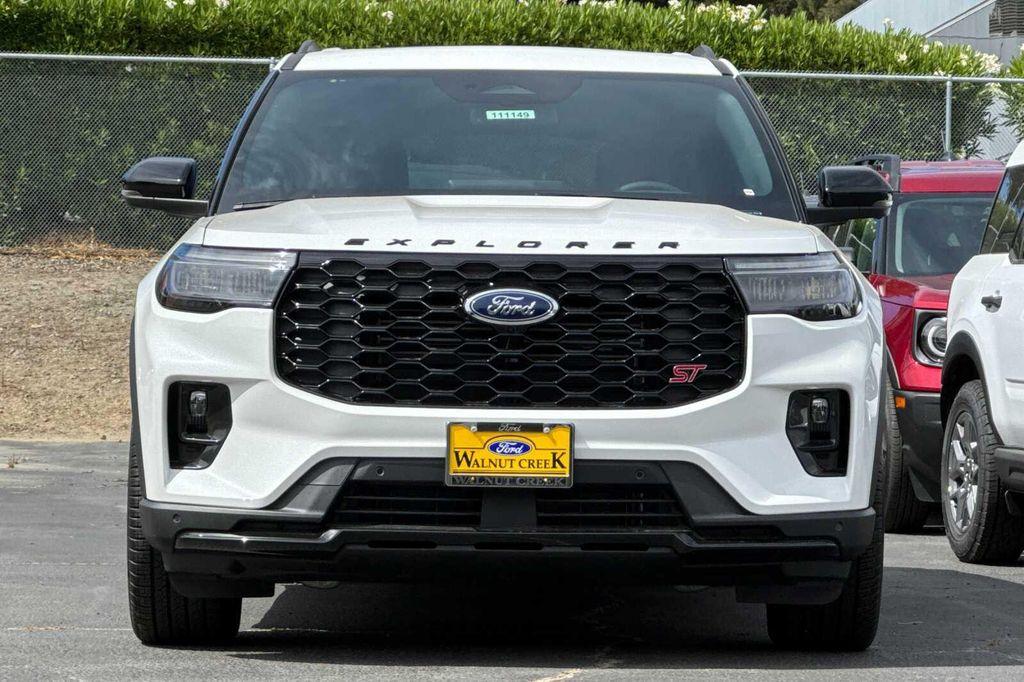 new 2025 Ford Explorer car, priced at $60,025