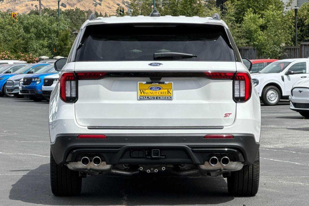 new 2025 Ford Explorer car, priced at $60,025