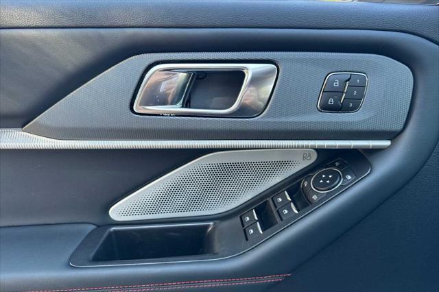 new 2025 Ford Explorer car, priced at $62,655