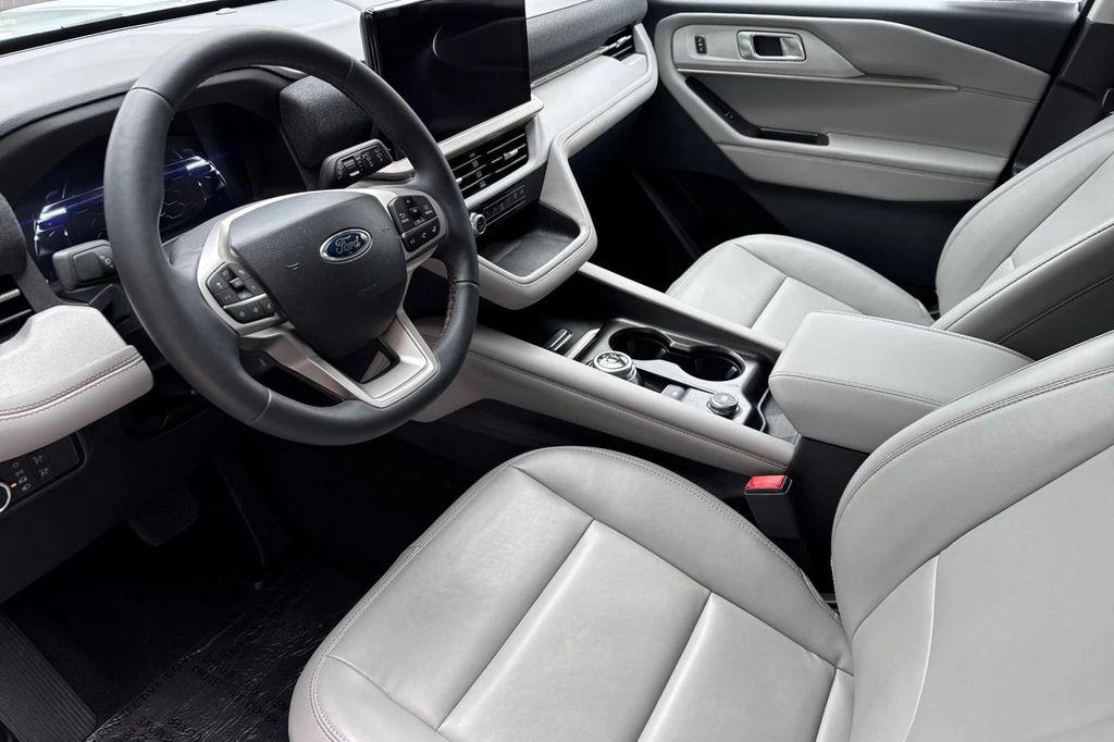 new 2025 Ford Explorer car, priced at $44,810