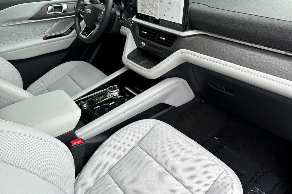 new 2025 Ford Explorer car, priced at $61,345