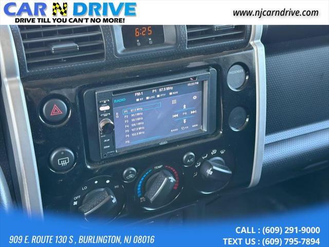 used 2007 Toyota FJ Cruiser car, priced at $10,500