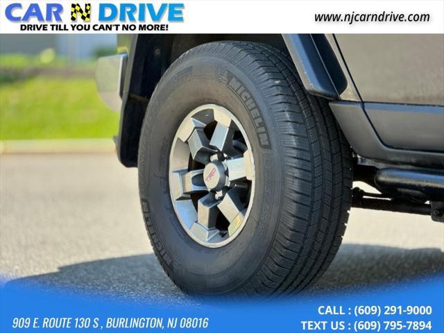 used 2007 Toyota FJ Cruiser car, priced at $10,500