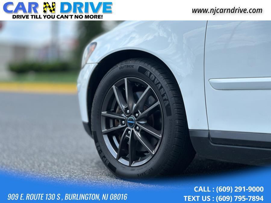 used 2005 Volvo S40 car, priced at $2,985