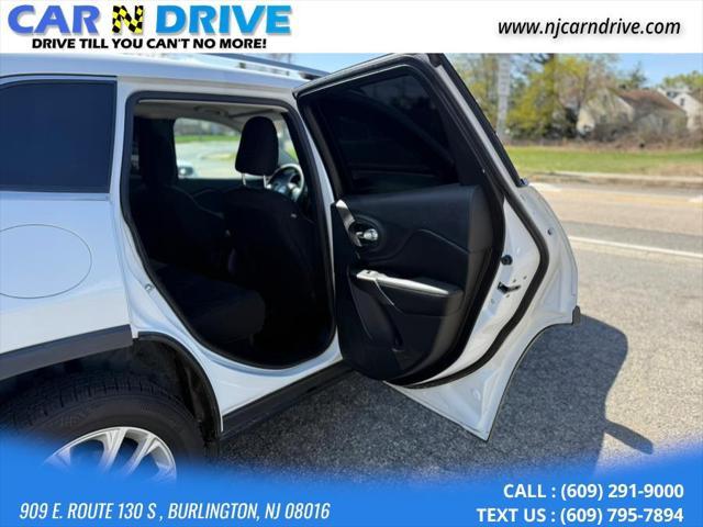 used 2019 Jeep Cherokee car, priced at $11,500