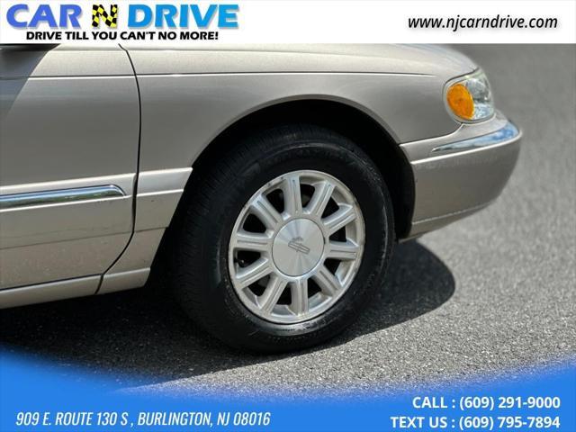 used 2002 Lincoln Continental car