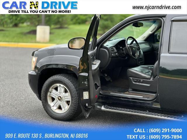 used 2009 Chevrolet Avalanche car, priced at $7,898