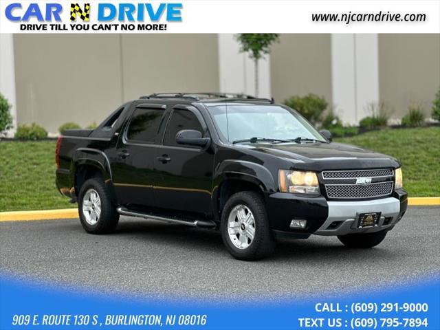 used 2009 Chevrolet Avalanche car, priced at $7,898