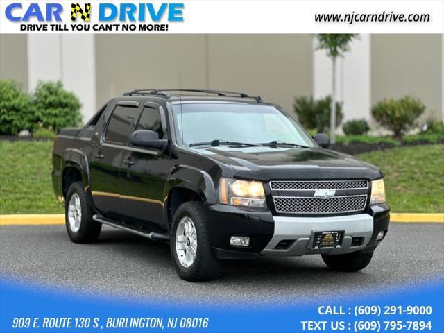 used 2009 Chevrolet Avalanche car, priced at $7,898