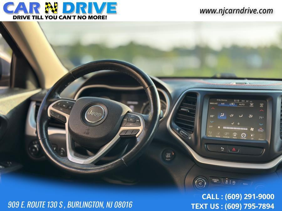 used 2015 Jeep Cherokee car, priced at $6,989