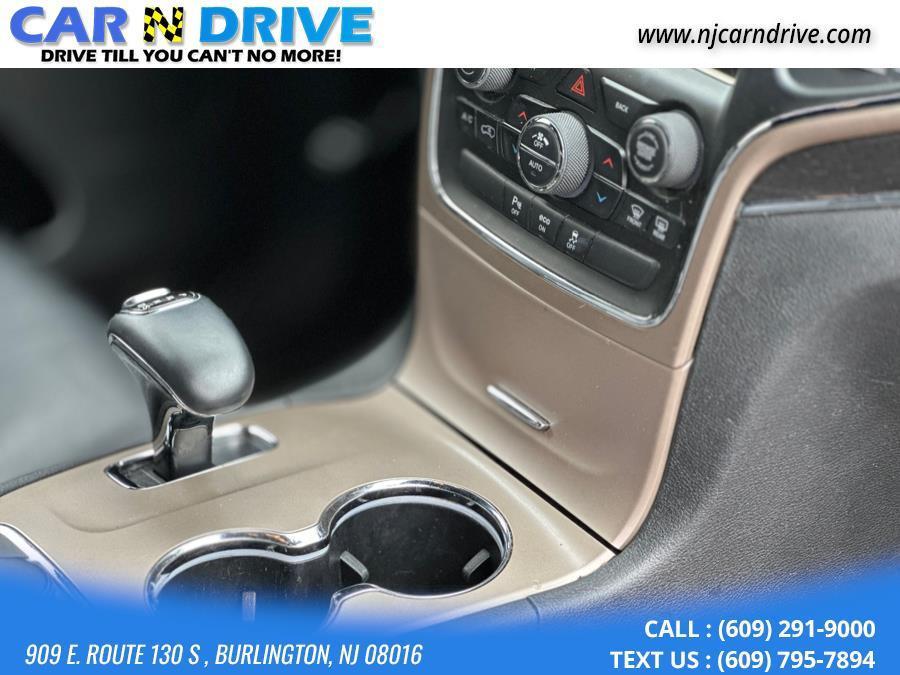 used 2015 Jeep Grand Cherokee car, priced at $9,895