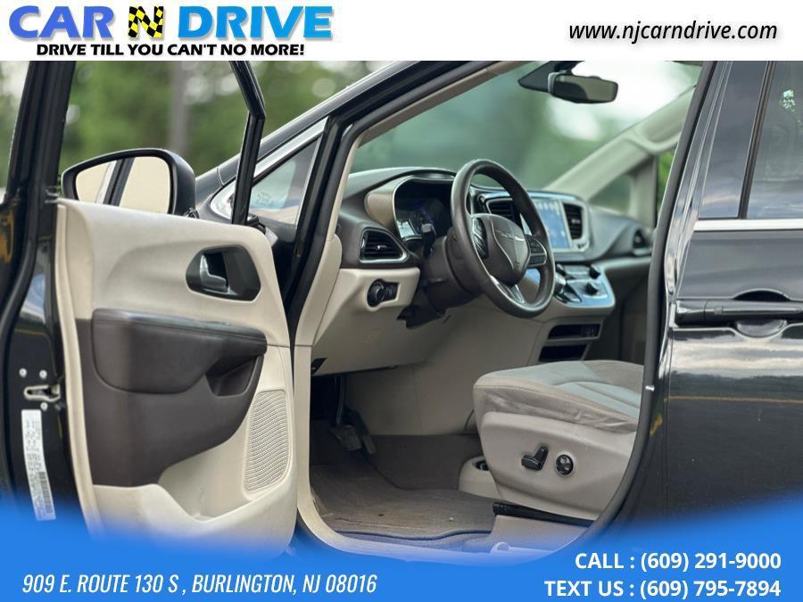 used 2017 Chrysler Pacifica car, priced at $8,998