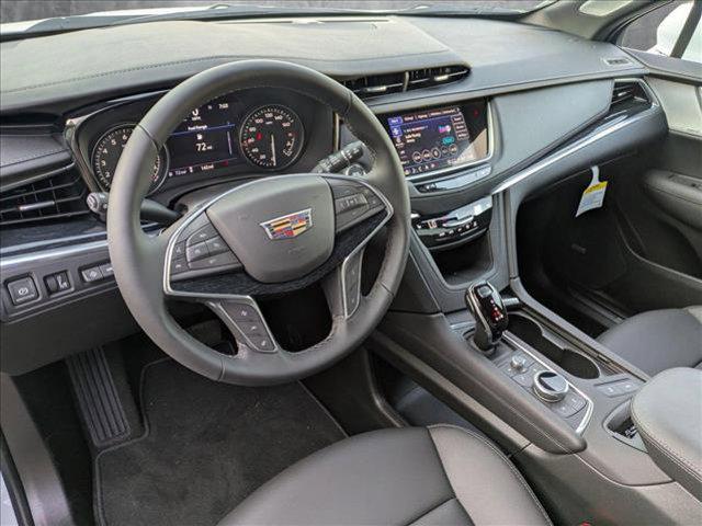 new 2025 Cadillac XT5 car, priced at $56,290