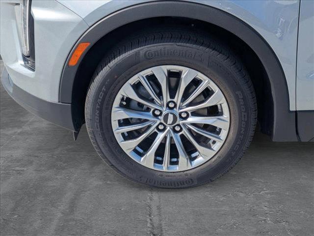 new 2025 Cadillac XT4 car, priced at $40,740