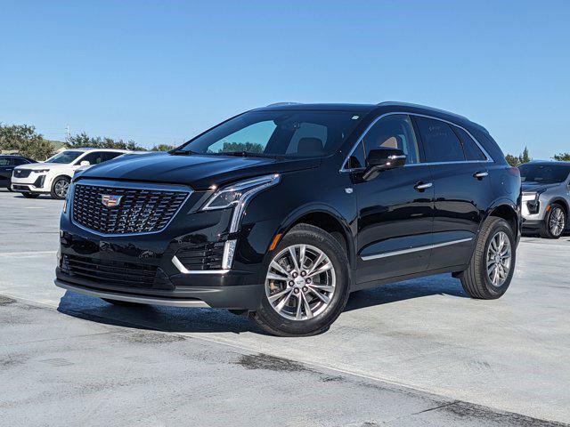 used 2022 Cadillac XT5 car, priced at $35,991