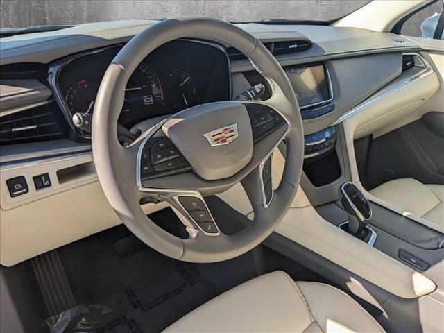 used 2018 Cadillac XT5 car, priced at $25,081