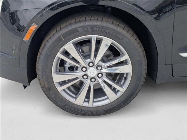 new 2025 Cadillac XT5 car, priced at $55,090