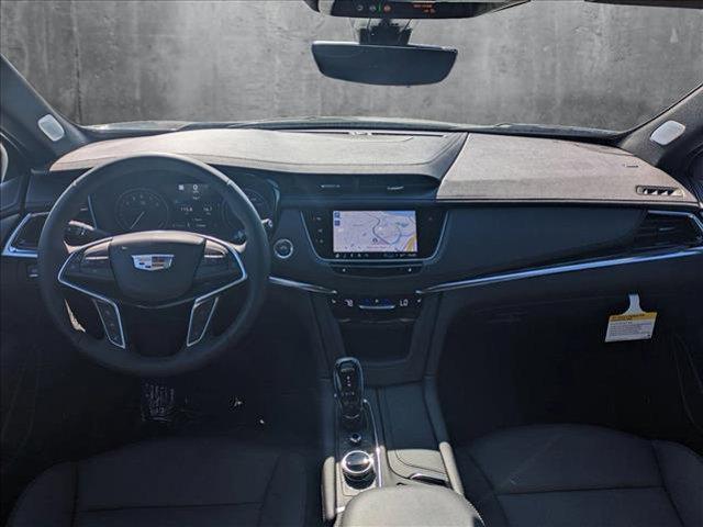 new 2025 Cadillac XT5 car, priced at $55,690
