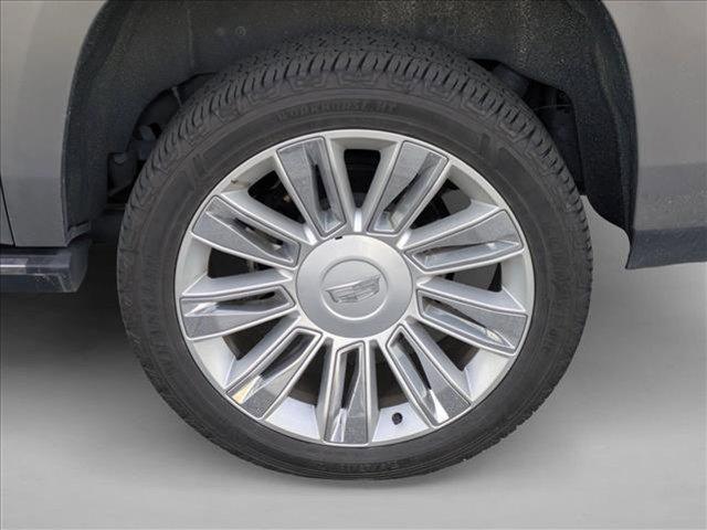 used 2018 Cadillac Escalade ESV car, priced at $27,902