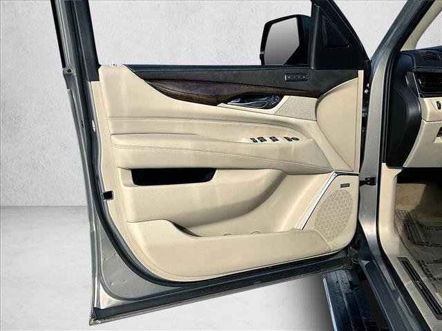 used 2018 Cadillac Escalade ESV car, priced at $27,902