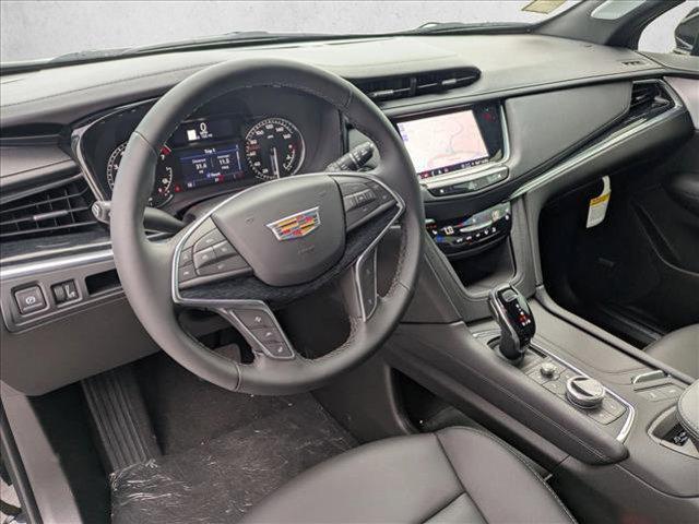 new 2025 Cadillac XT5 car, priced at $53,214