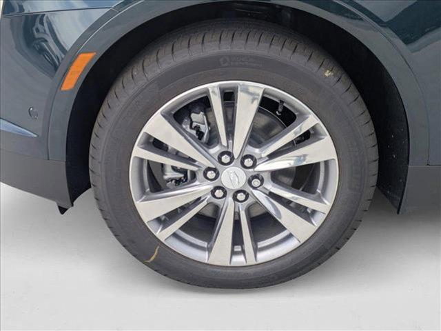 new 2025 Cadillac XT5 car, priced at $56,290