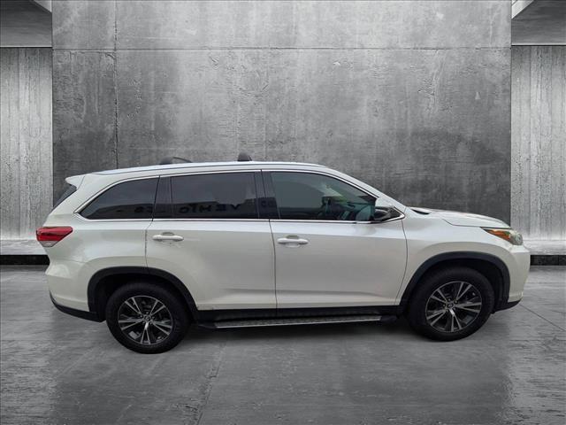 used 2019 Toyota Highlander car, priced at $24,499