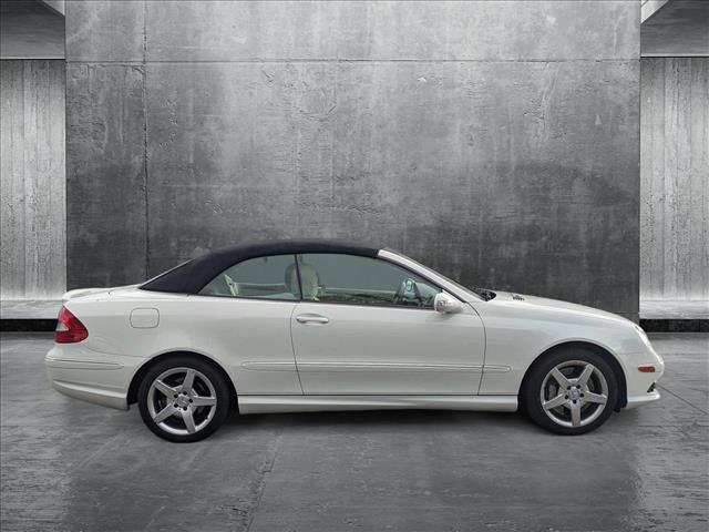 used 2007 Mercedes-Benz CLK-Class car, priced at $12,994