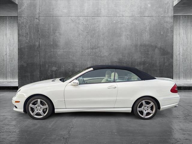 used 2007 Mercedes-Benz CLK-Class car, priced at $12,994