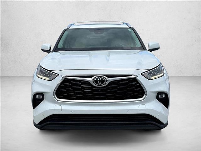 used 2022 Toyota Highlander car, priced at $31,511
