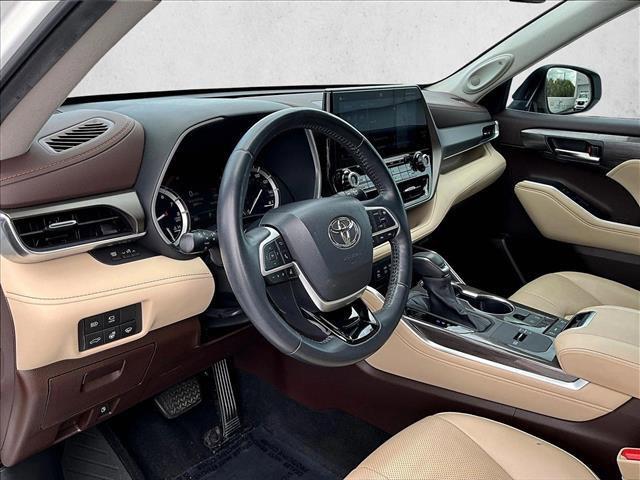 used 2022 Toyota Highlander car, priced at $31,511