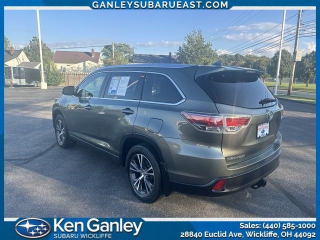 used 2016 Toyota Highlander car, priced at $19,391