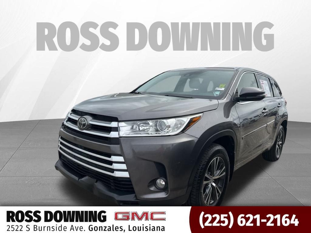 used 2017 Toyota Highlander car, priced at $16,995