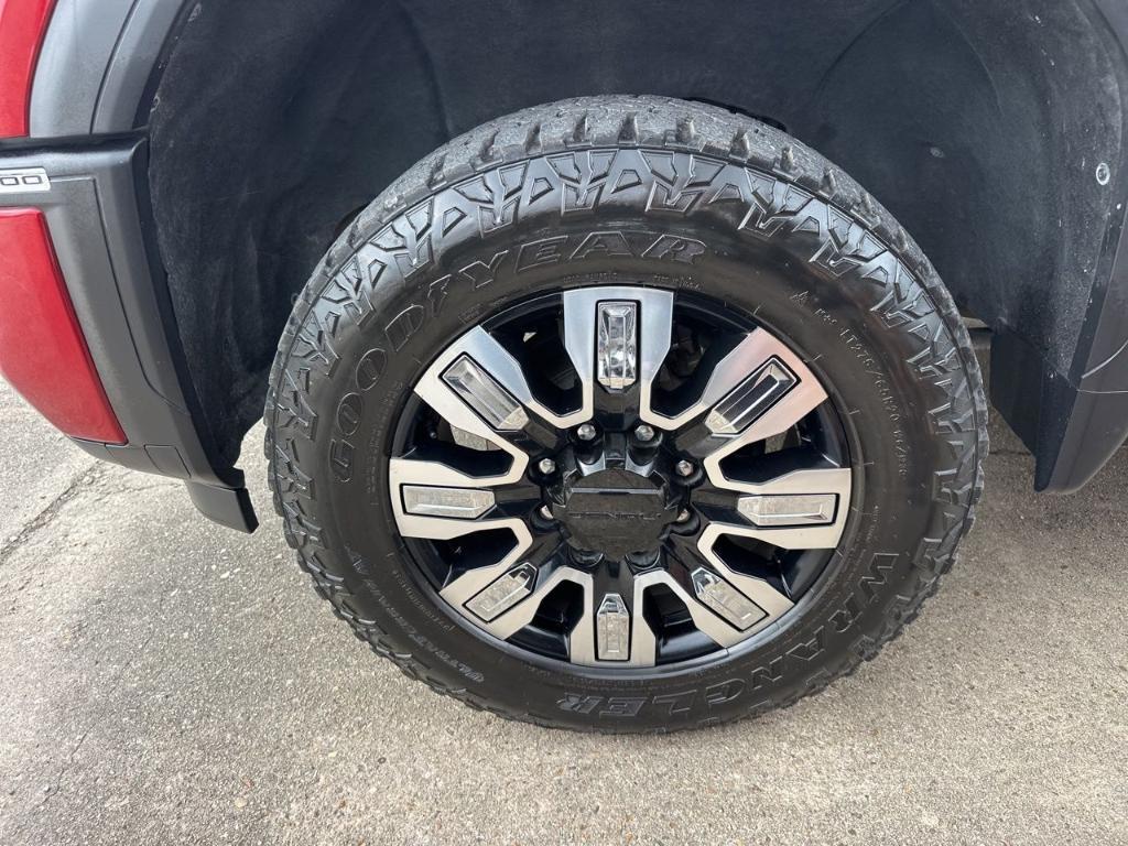 used 2024 GMC Sierra 2500 car, priced at $63,873