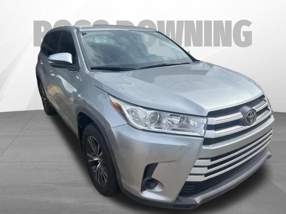 used 2019 Toyota Highlander car, priced at $25,990