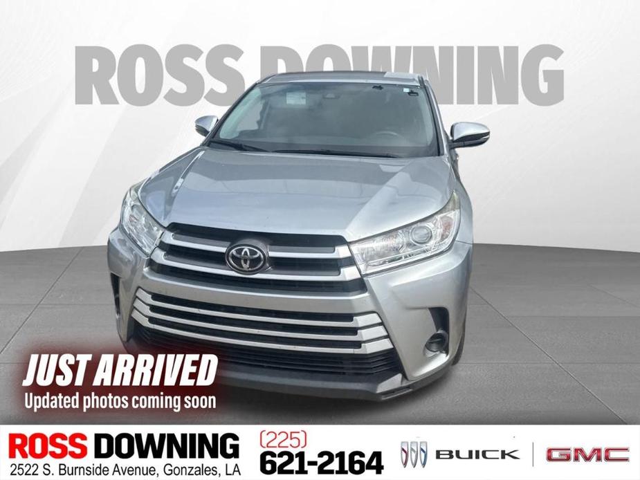 used 2019 Toyota Highlander car, priced at $25,990