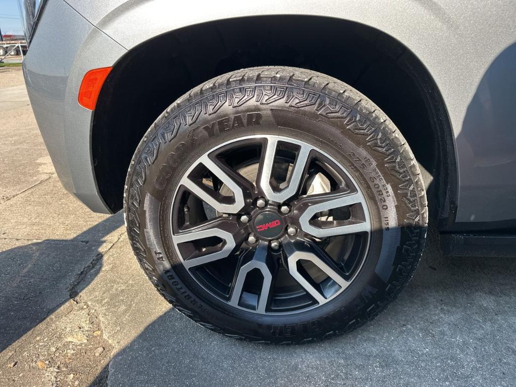 used 2024 GMC Yukon car, priced at $69,800