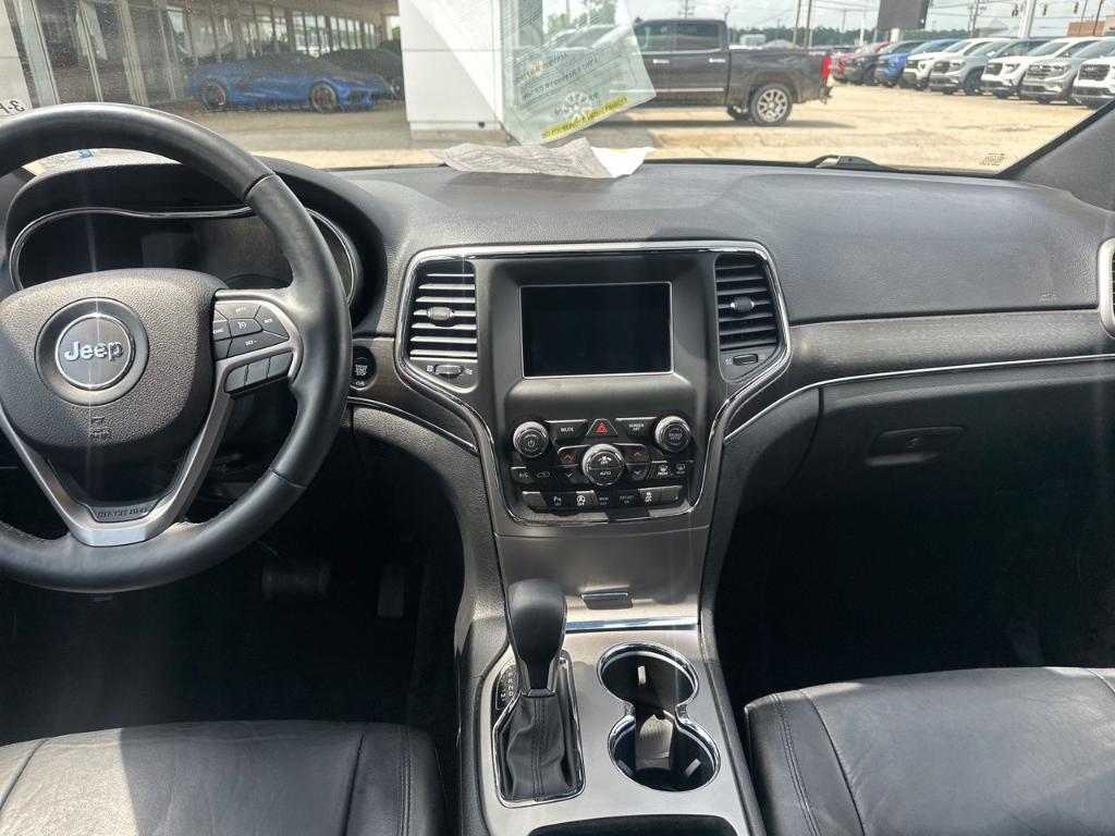 used 2018 Jeep Grand Cherokee car, priced at $15,647