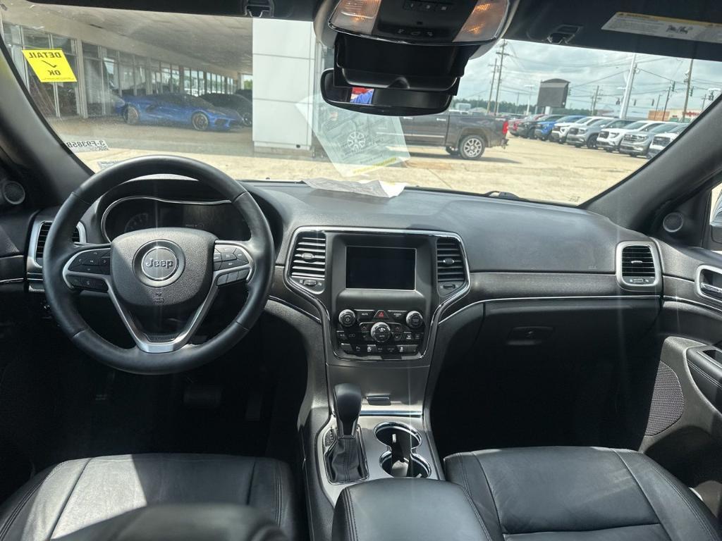 used 2018 Jeep Grand Cherokee car, priced at $15,647
