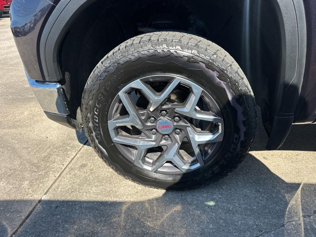 used 2022 GMC Sierra 1500 car, priced at $41,615