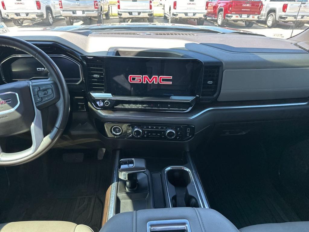 used 2022 GMC Sierra 1500 car, priced at $41,615