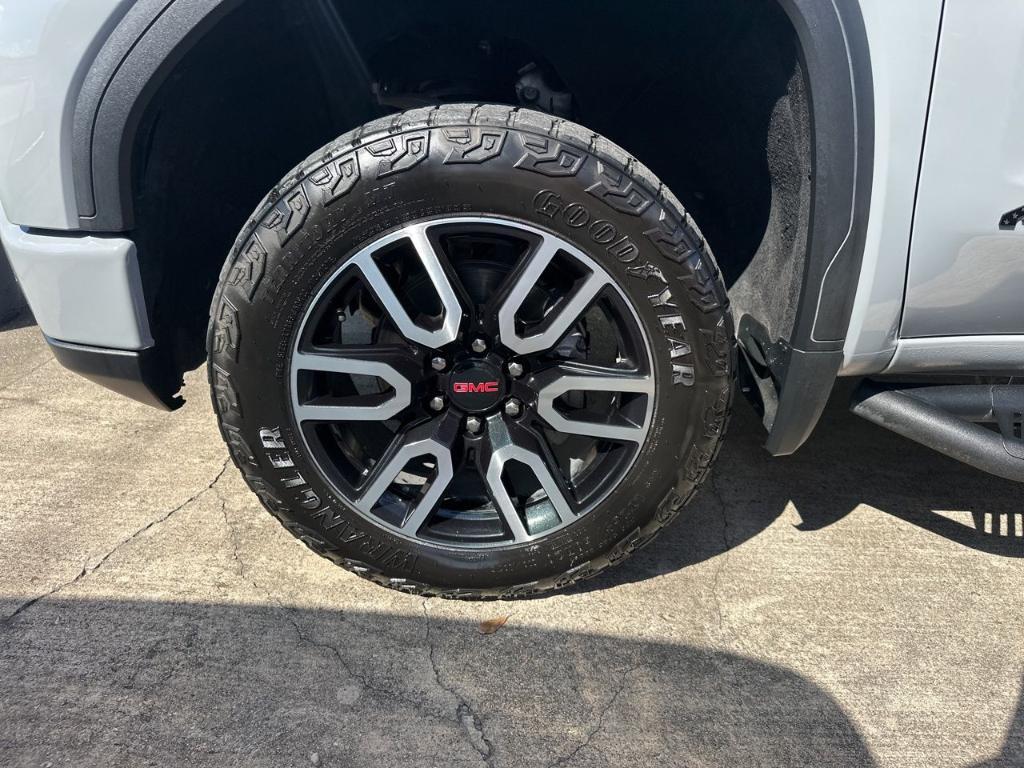 used 2024 GMC Sierra 1500 car, priced at $55,606