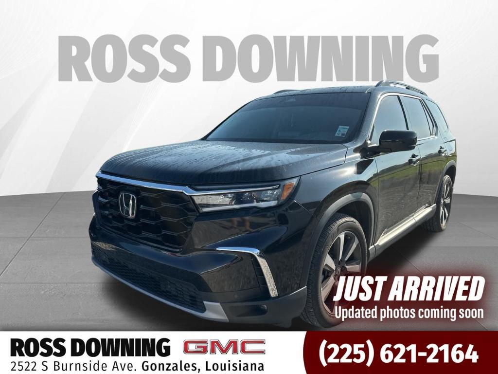 used 2024 Honda Pilot car, priced at $41,888