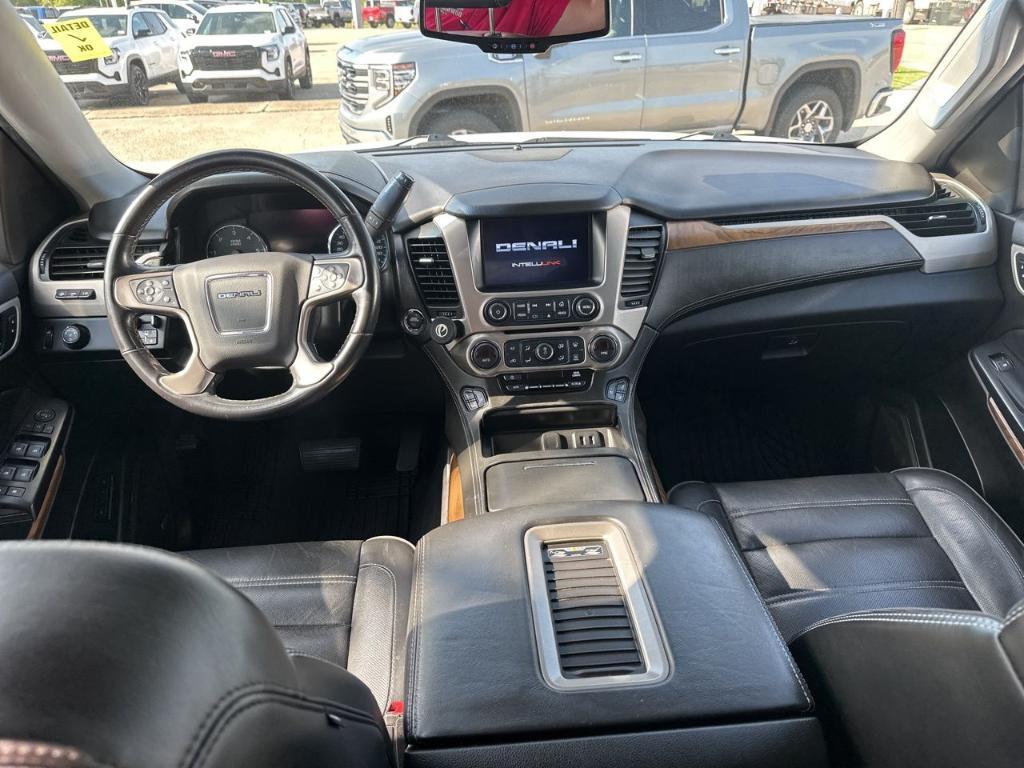 used 2020 GMC Yukon XL car, priced at $30,840