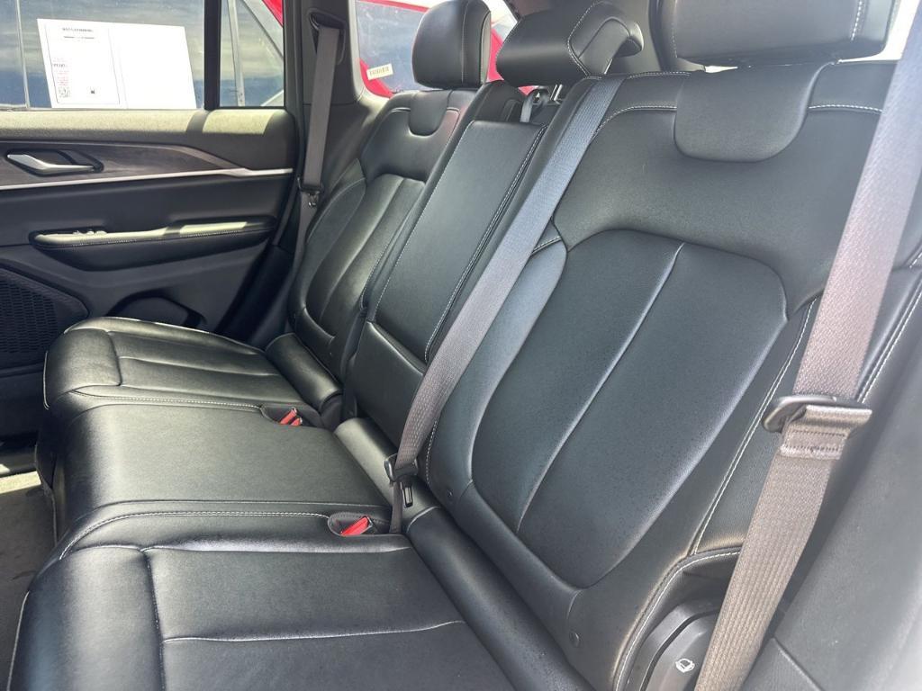 used 2024 Jeep Grand Cherokee car, priced at $29,542