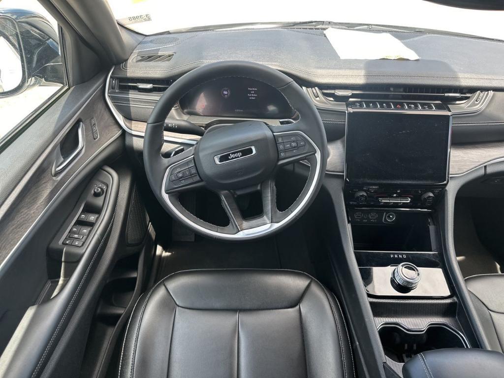 used 2024 Jeep Grand Cherokee car, priced at $29,542