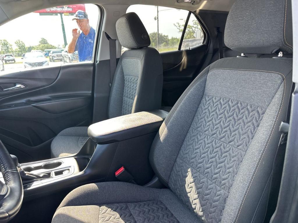 used 2022 Chevrolet Equinox car, priced at $18,992